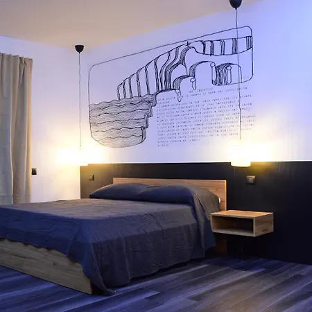Bed & Breakfast La Dimora Del Re 4*